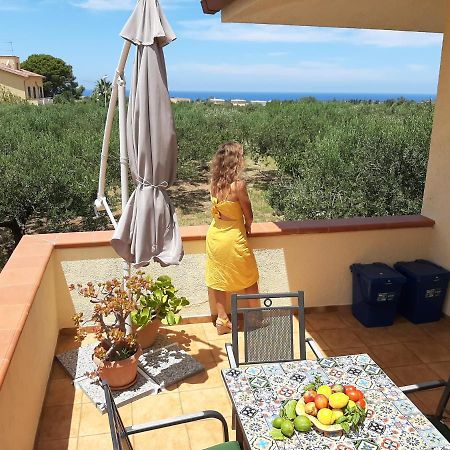 Casanonnavittoria Bed & Breakfast แตร์ราซีนี ภายนอก รูปภาพ