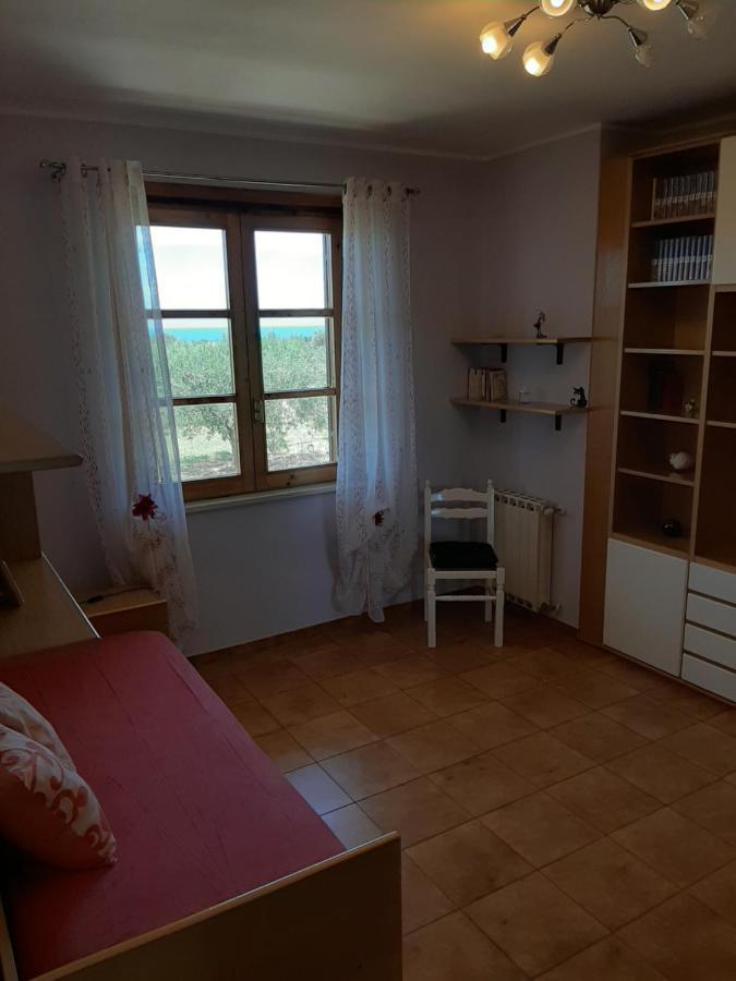 Casanonnavittoria Bed & Breakfast แตร์ราซีนี ภายนอก รูปภาพ